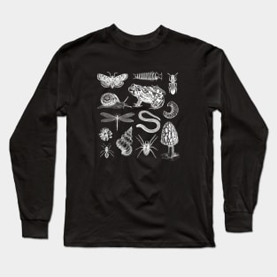 Vintage Goblincore Biology Frogs, Snails, Moths, Mushrooms Long Sleeve T-Shirt